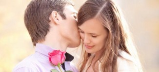 The first date kiss: advice for men