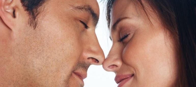 Kissing. 5 signs that she is waiting for you to kiss her