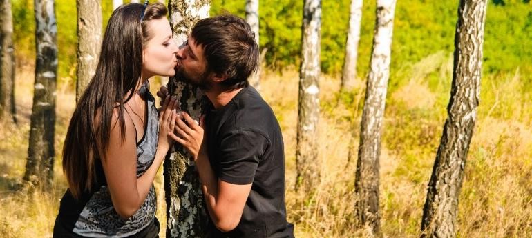 Romanian Dating Site - Singles Meet & Chat - Datare Singur în Română